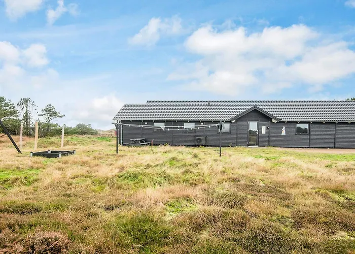 8 Person In Фанё