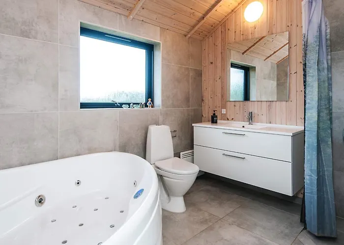 8 Person In Дом отдыха